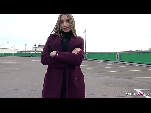 ❤️ SCOUT ALLEMAND EST UN RÊVE TOUCHANT STEELE, PARKING TELLTALE ET SEXY POUR L'ARGENT Vidéo de sexe at us ❤
